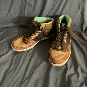 2007 Nike BHM Court Force High Premium "Ryo the Skywalker" (style 318498-921)